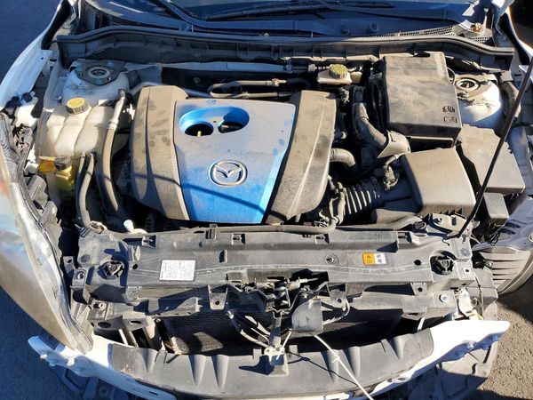 2012 MAZDA 3 Touring/GS — Engine bay