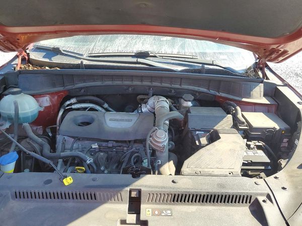 2016 HYUNDAI TUCSON — Engine bay