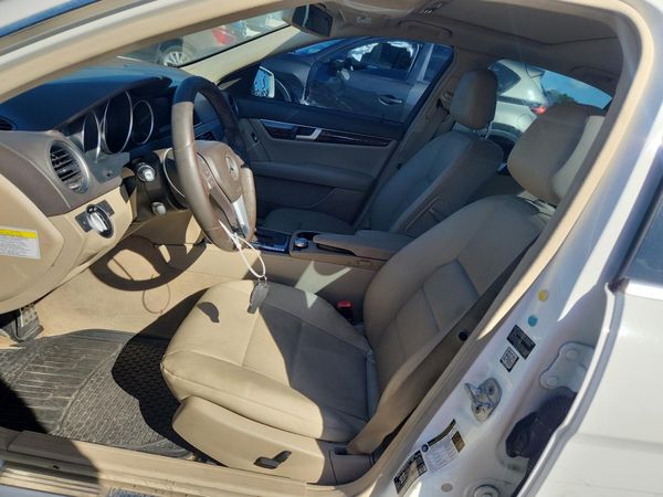 2014 MERCEDES-BENZ C-CLASS C250 — DENT