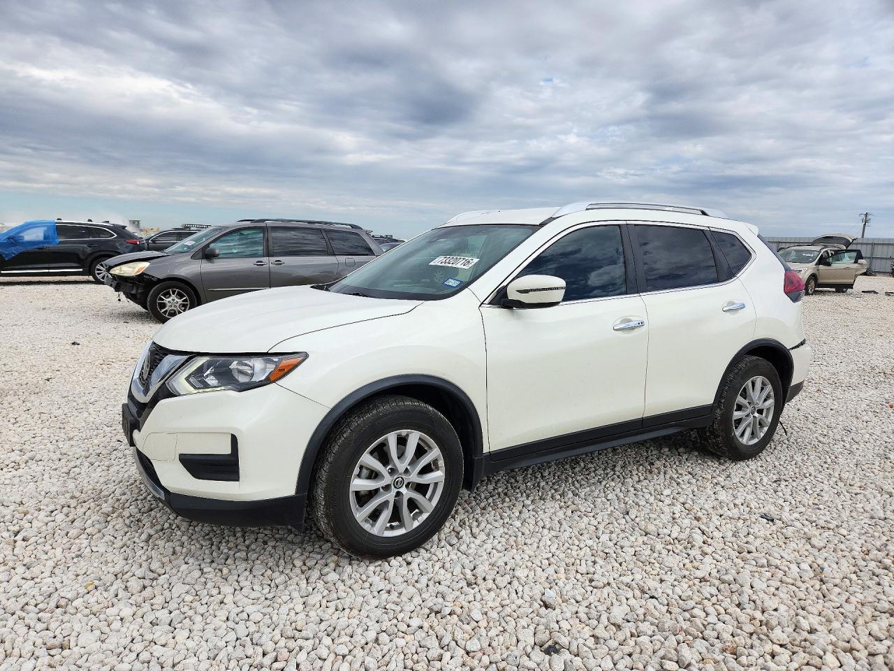 2020 NISSAN ROGUE — Front 3/4