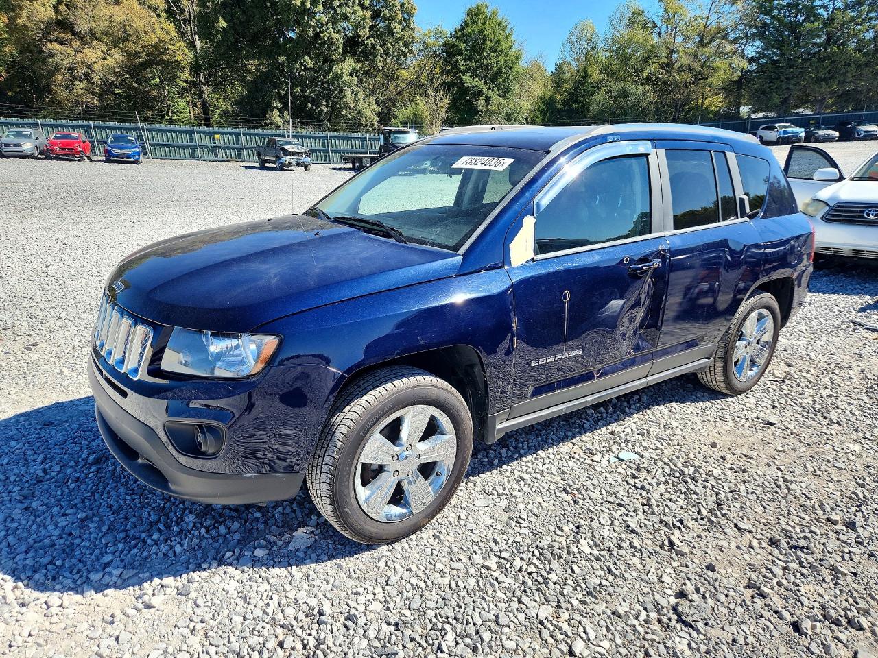 2014 JEEP COMPASS Latitude — Front 3/4
