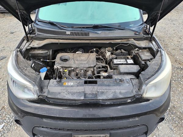 2018 KIA SOUL Base — Engine bay