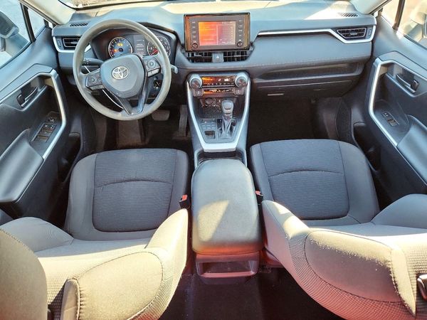 2019 TOYOTA RAV4 LE — CKPT