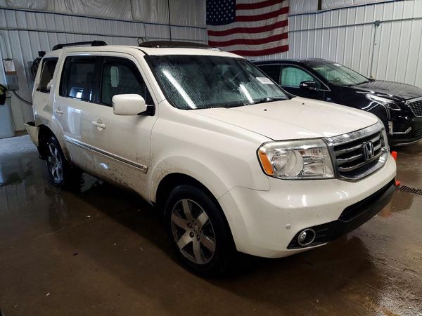 2014 HONDA PILOT TOURING — Passenger 3/4