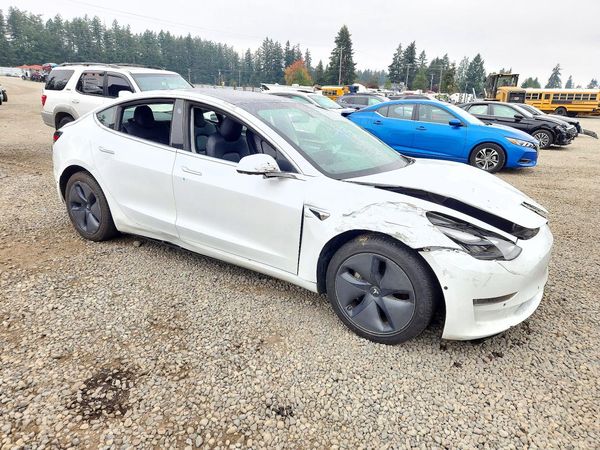 2020 TESLA MODEL 3 — Passenger 3/4
