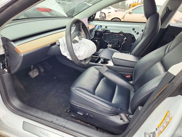 2020 TESLA MODEL 3 — DENT