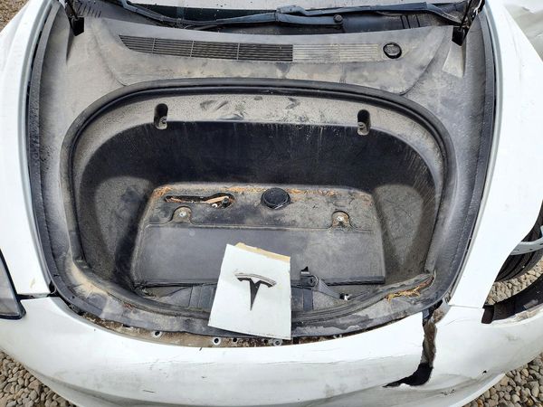 2020 TESLA MODEL 3 — Engine bay