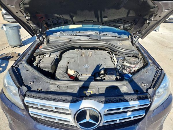 2018 MERCEDES-BENZ GLS GLS450-4M — Engine bay