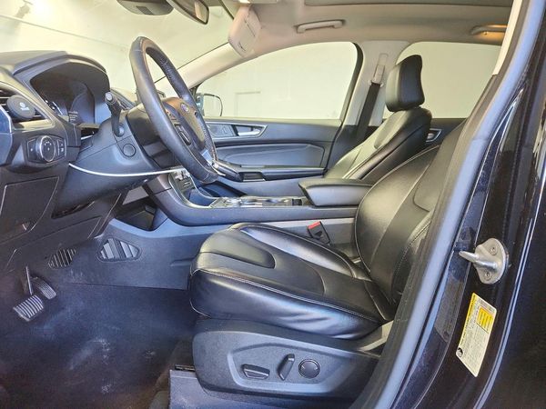 2022 FORD EDGE Titanium — DENT
