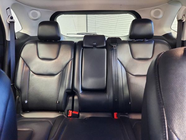 2022 FORD EDGE Titanium — SUVN