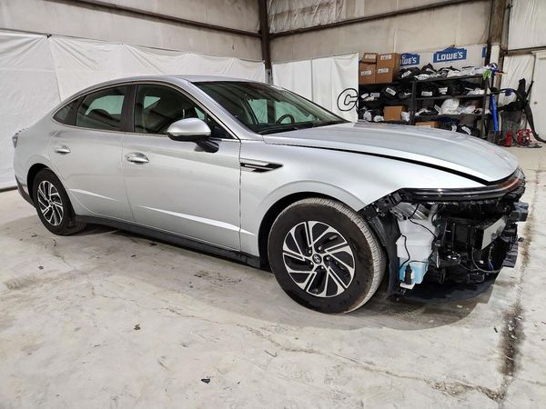 2026 HYUNDAI SONATA Blue — Passenger 3/4