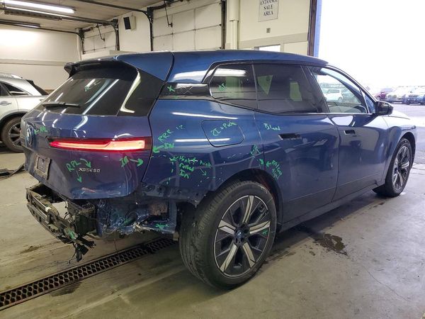 2024 BMW IX xDrive50