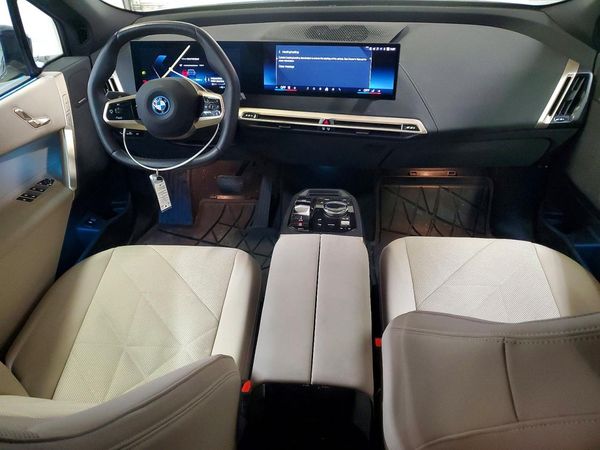 2024 BMW IX xDrive50
