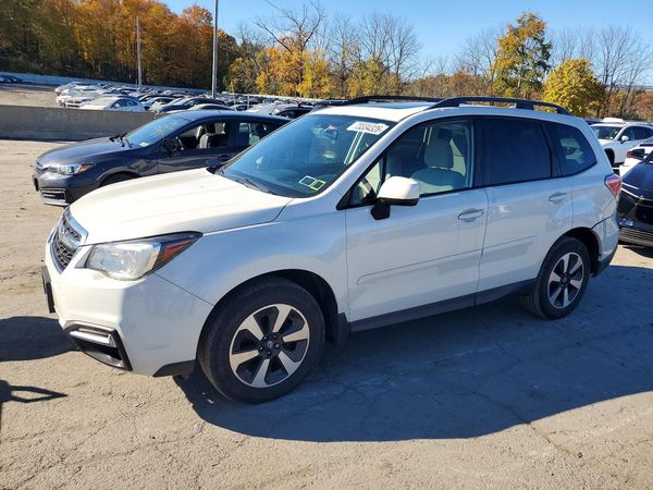 2018 SUBARU FORESTER Premium+CWP — Front 3/4