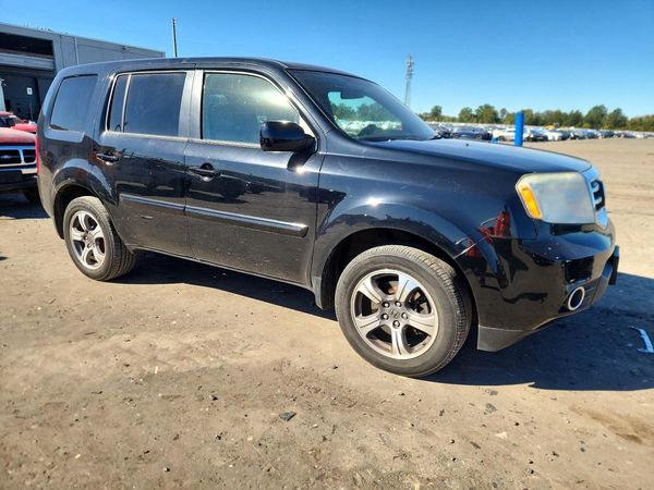 2015 HONDA PILOT SE — Passenger 3/4