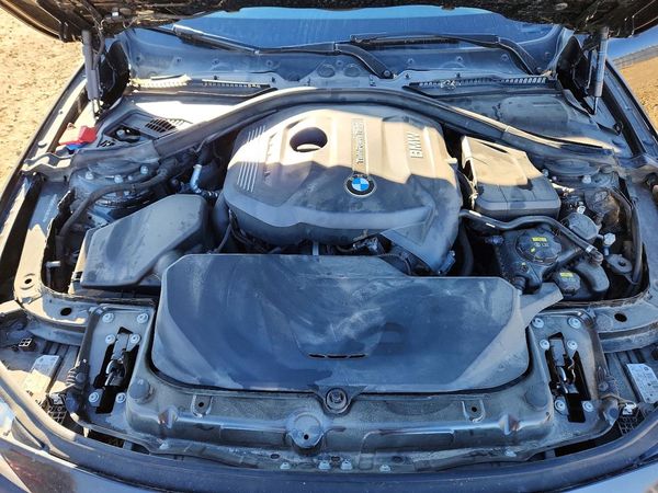 2017 BMW 330 xDrive — Engine bay