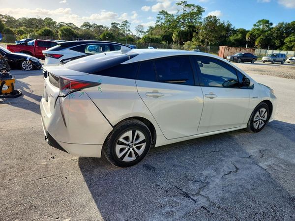 2017 TOYOTA PRIUS — PSRA
