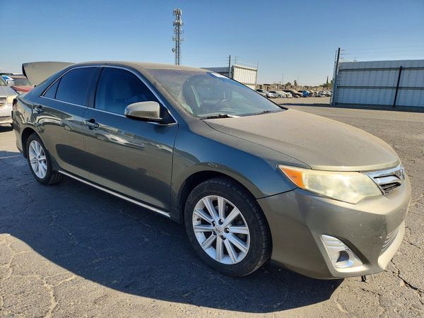 2012 TOYOTA CAMRY — Passenger 3/4