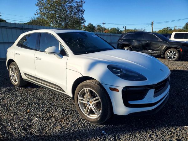 2023 PORSCHE MACAN Macan / Macan T — Passenger 3/4