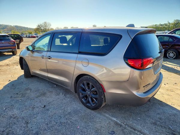 2018 CHRYSLER PACIFICA Touring Plus — DSRA