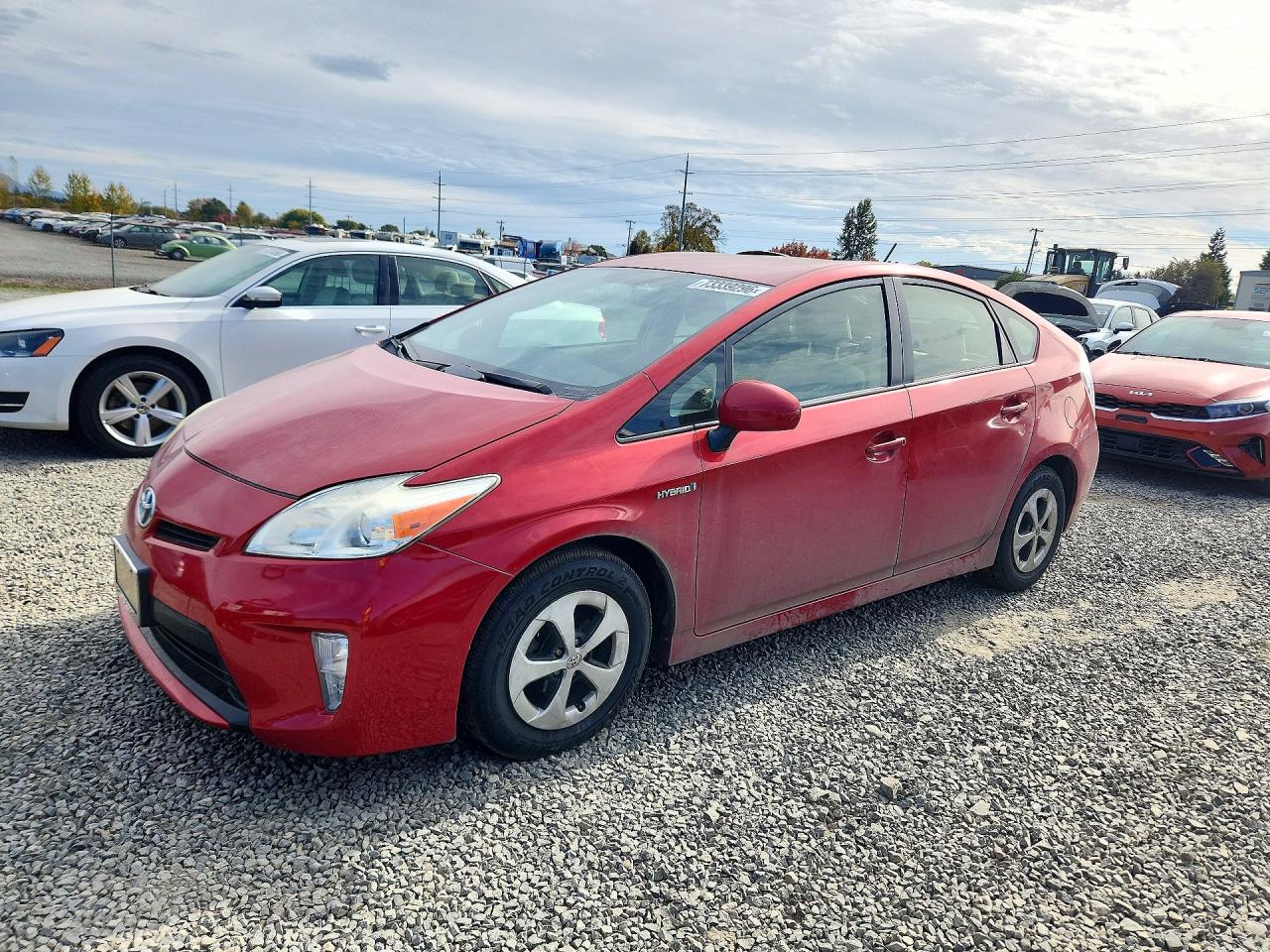 2015 TOYOTA PRIUS — Front 3/4