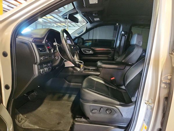 2021 CHEVROLET TAHOE LT — DENT