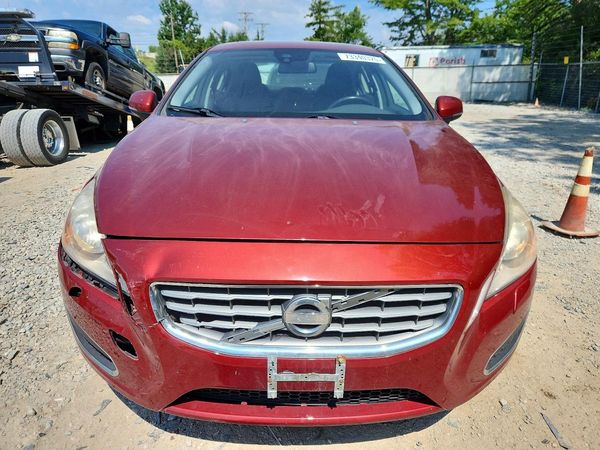 2013 VOLVO S60