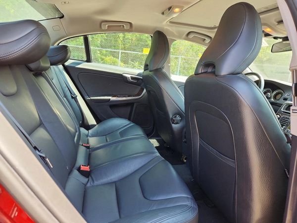 2013 VOLVO S60