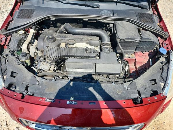 2013 VOLVO S60