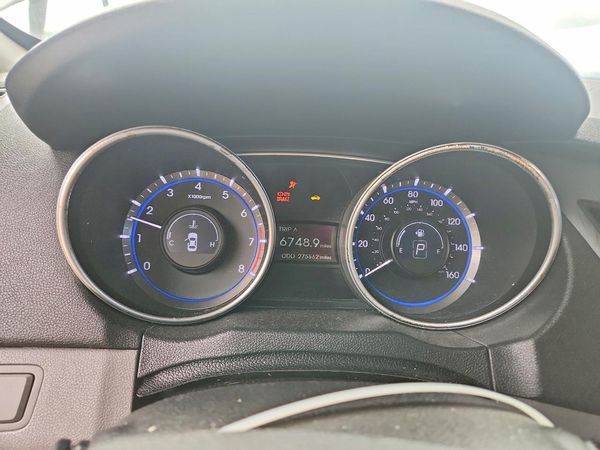 2012 HYUNDAI SONATA Middle-low level