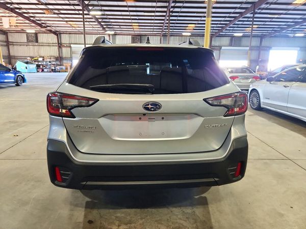 2022 SUBARU OUTBACK Premium — DIRR