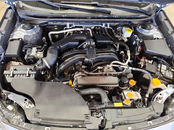 2022 SUBARU OUTBACK Premium — Engine bay