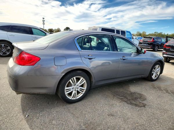 2015 INFINITI Q40 — PSRA