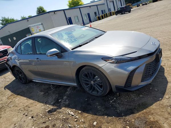 2026 TOYOTA CAMRY — Passenger 3/4