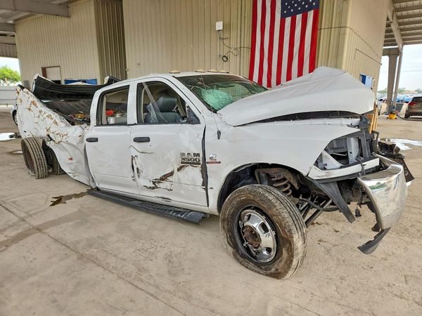 2018 RAM 3500 ST — Passenger 3/4
