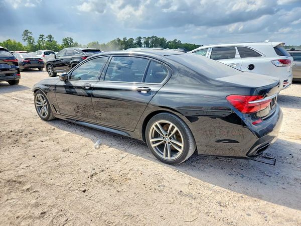 2018 BMW 750