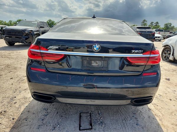 2018 BMW 750