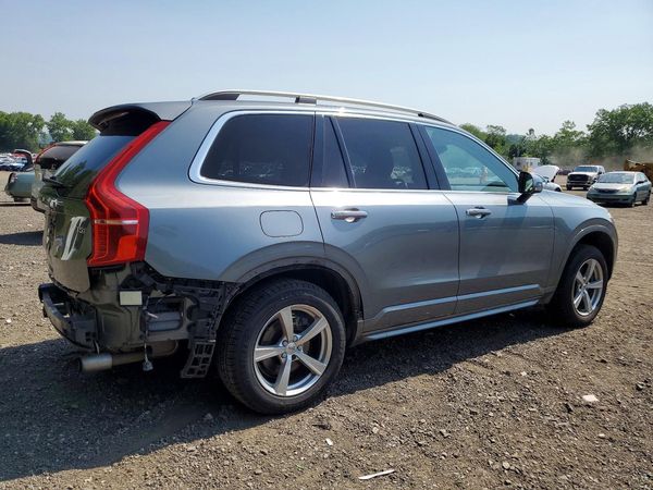 2018 VOLVO XC90