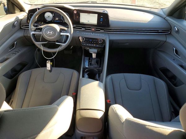 2025 HYUNDAI ELANTRA SEL Convenience — CKPT