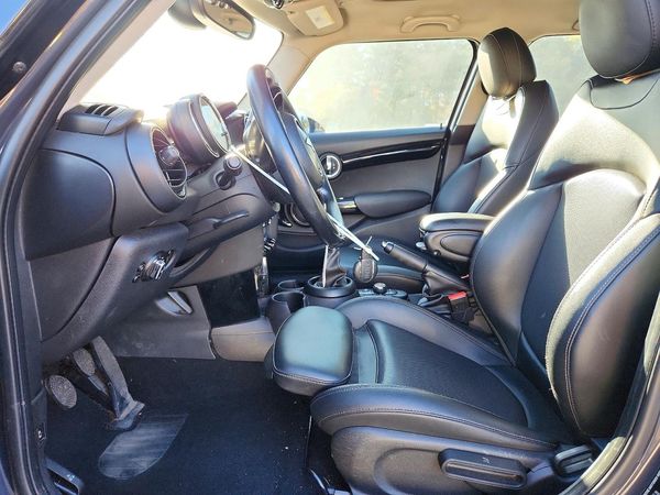 2018 MINI COOPER — DENT