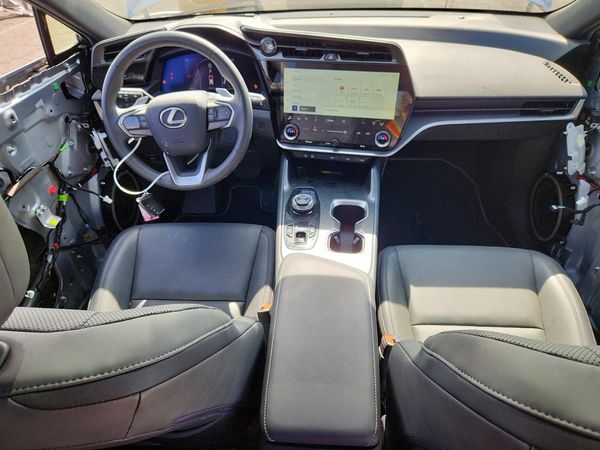 2024 LEXUS RZ 300e