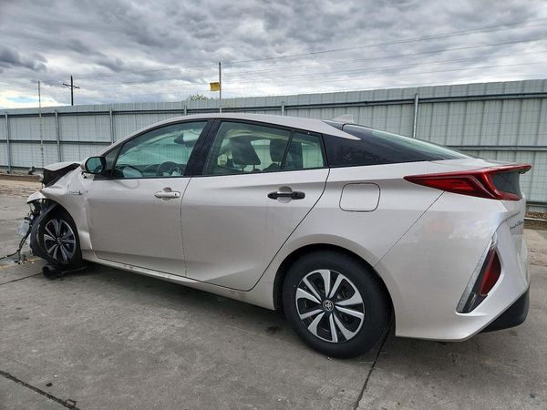2017 TOYOTA PRIUS Three/Four/Four Adv — DSRA