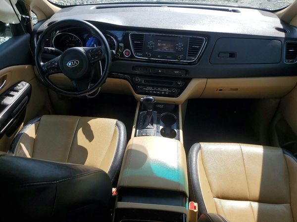 2016 KIA SEDONA EX - Middle level
