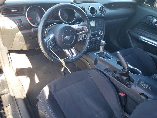2020 FORD MUSTANG I4 Coupe — CKPT