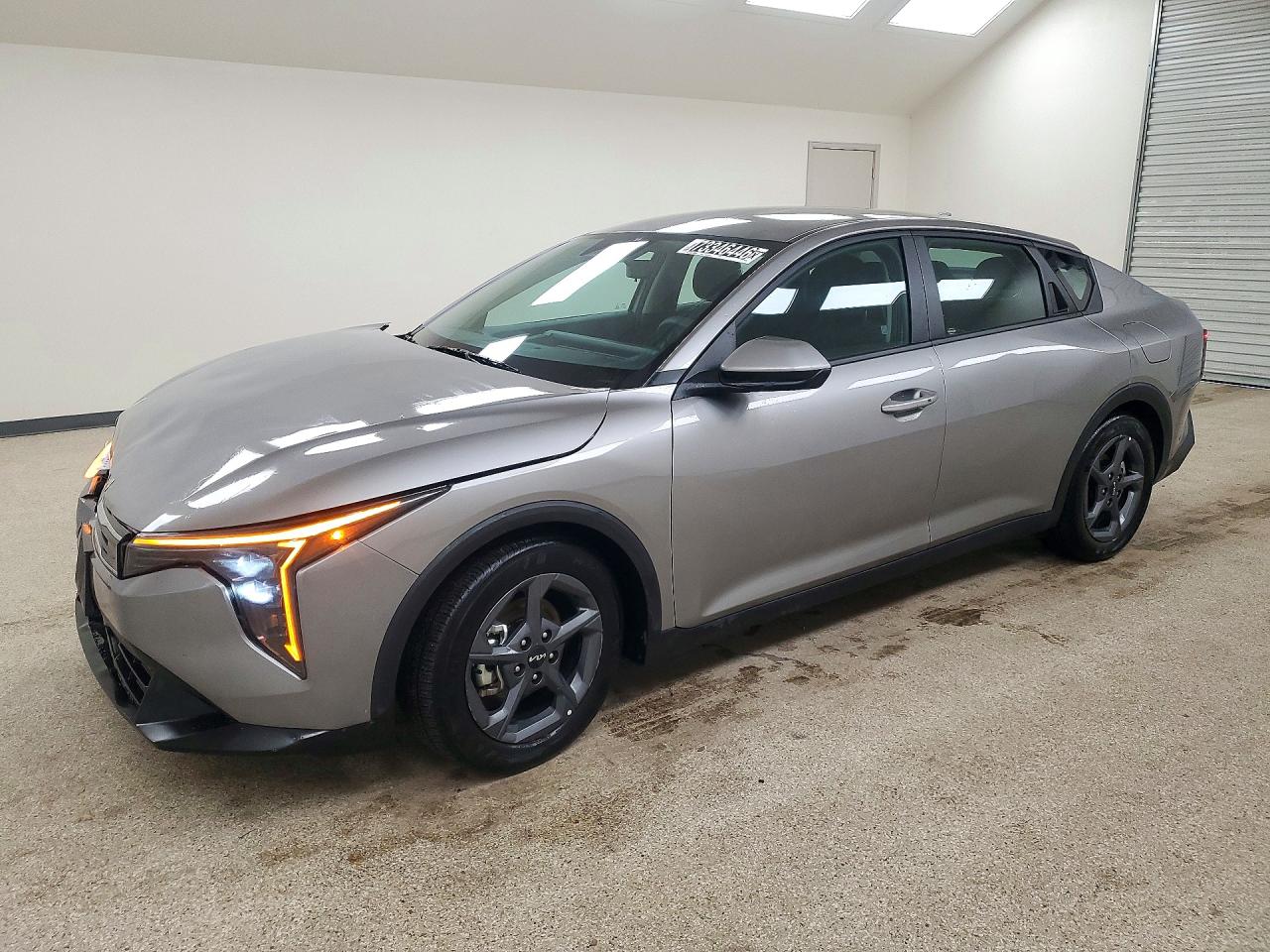 2026 KIA K4 LX, LXS — Front 3/4