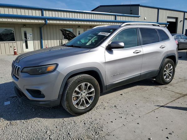2019 JEEP CHEROKEE Latitude Plus — Front 3/4