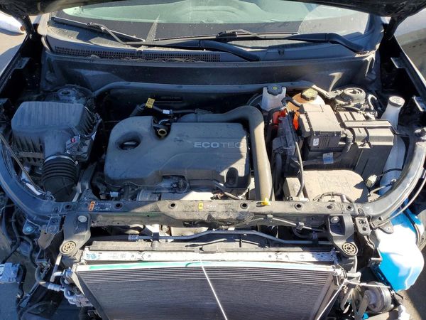 2020 CHEVROLET EQUINOX LT (2FL) — Engine bay