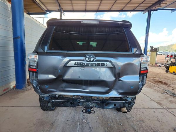 2021 TOYOTA 4RUNNER SRS — DIRR