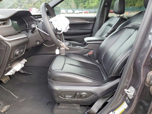 2024 JEEP CHEROKEE Limited — DENT