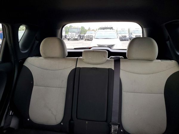 2014 KIA SOUL GL(BASE) — SUVN